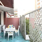 Izzhome Holiday Terrace